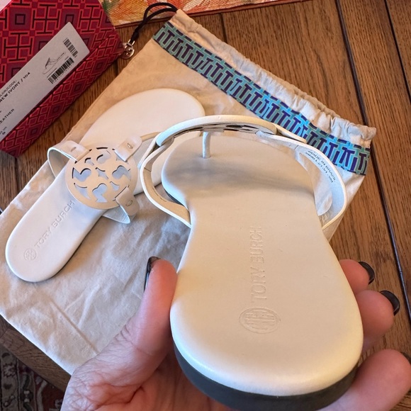 Tory Burch Miller Soft Leather Sandal in New Ivory Size 9 - Picture 3 of 9
